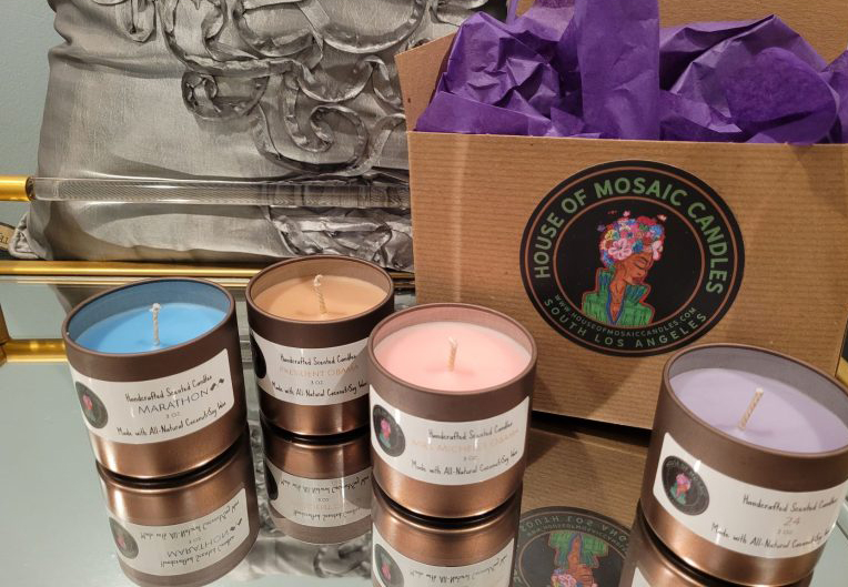 Set of three travel-sized sampler candles from the Mini Bundle collection.